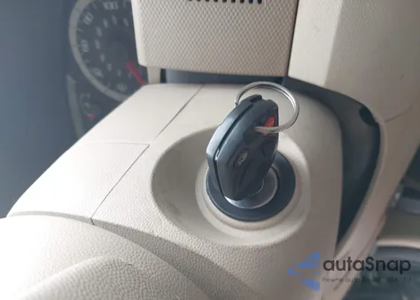 2011 Ford Escape from USA, damaged, VIN 1FMLU9DG6BKB43521